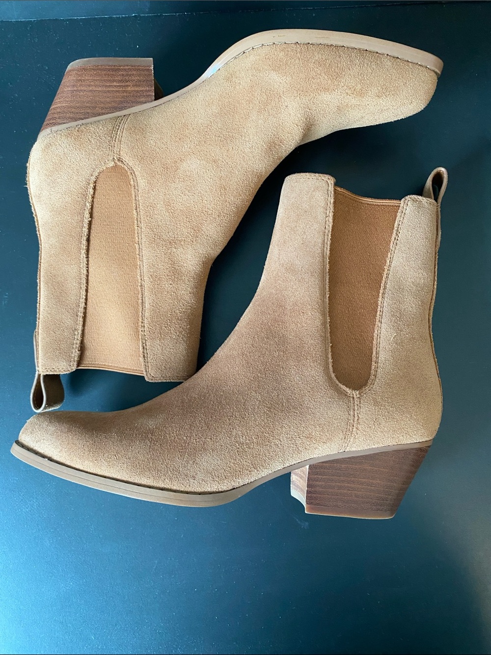 Michael Kors Kinlee Suede Chelsea Ankle Boots Tan 6M - Picture 5 of 9